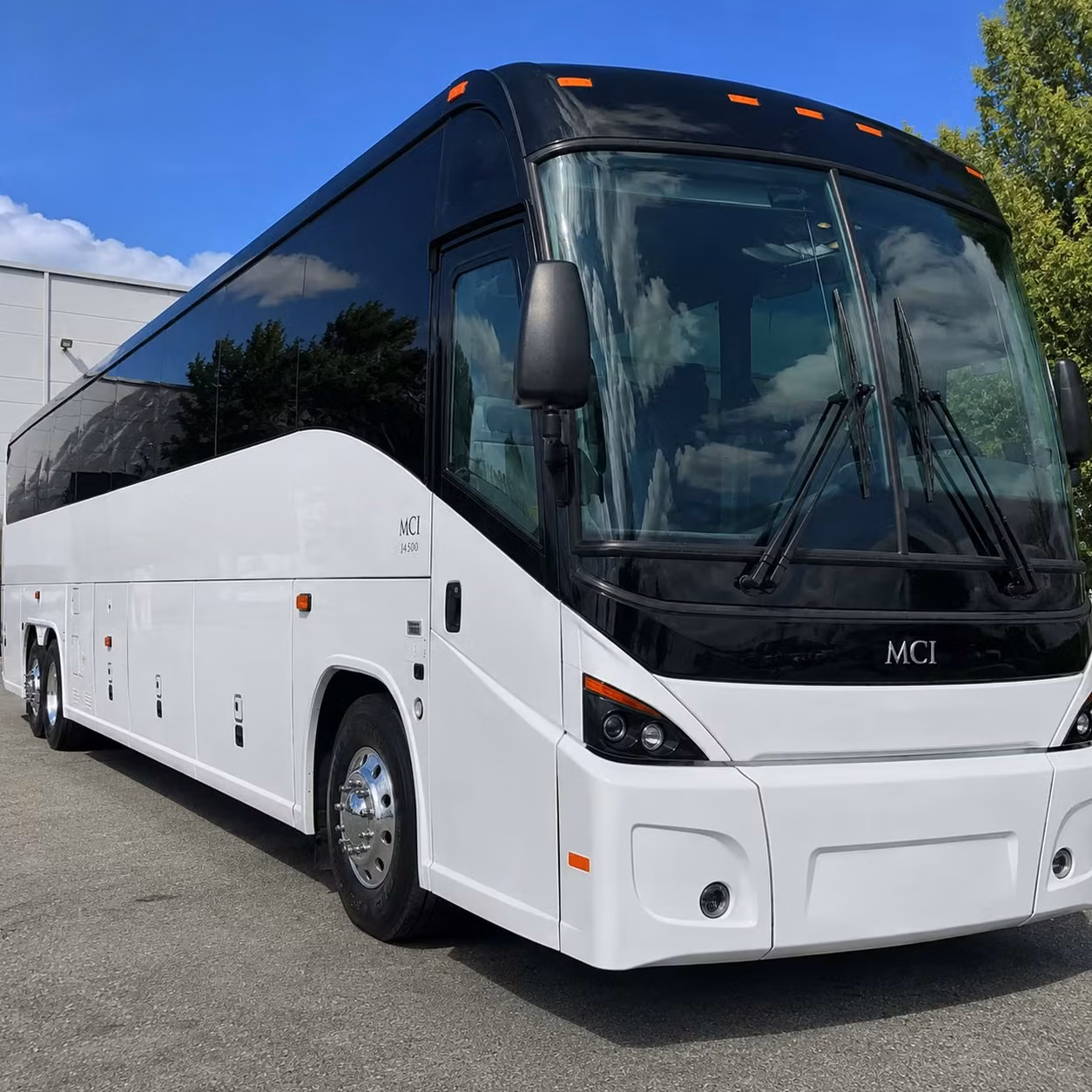 get your group to rocky mountain metropolitan airport without the hassle