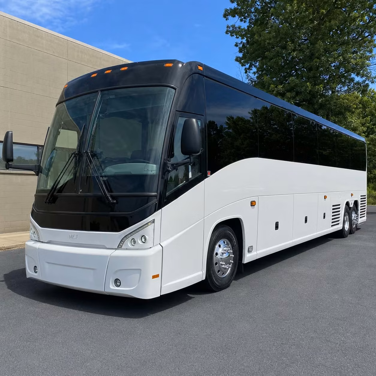 multi day bus rentals from arvada for tournaments retreats and group travel
